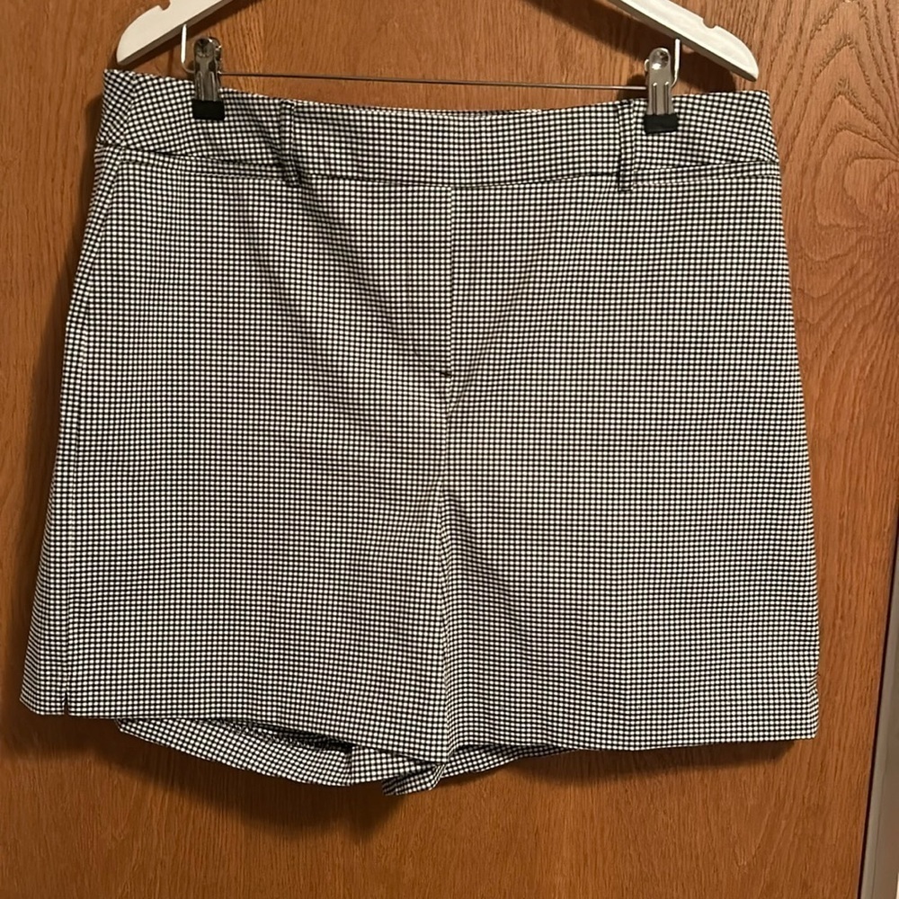 New with tags  size 18 shorts
